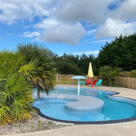 Le Domaine De Mesqueau Campingplatz 4*