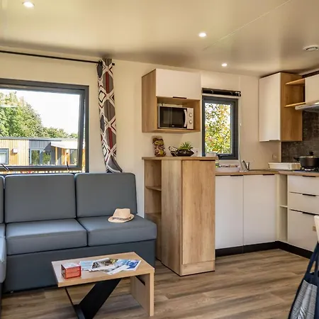 Campingplatz Le Domaine De Mesqueau 4*